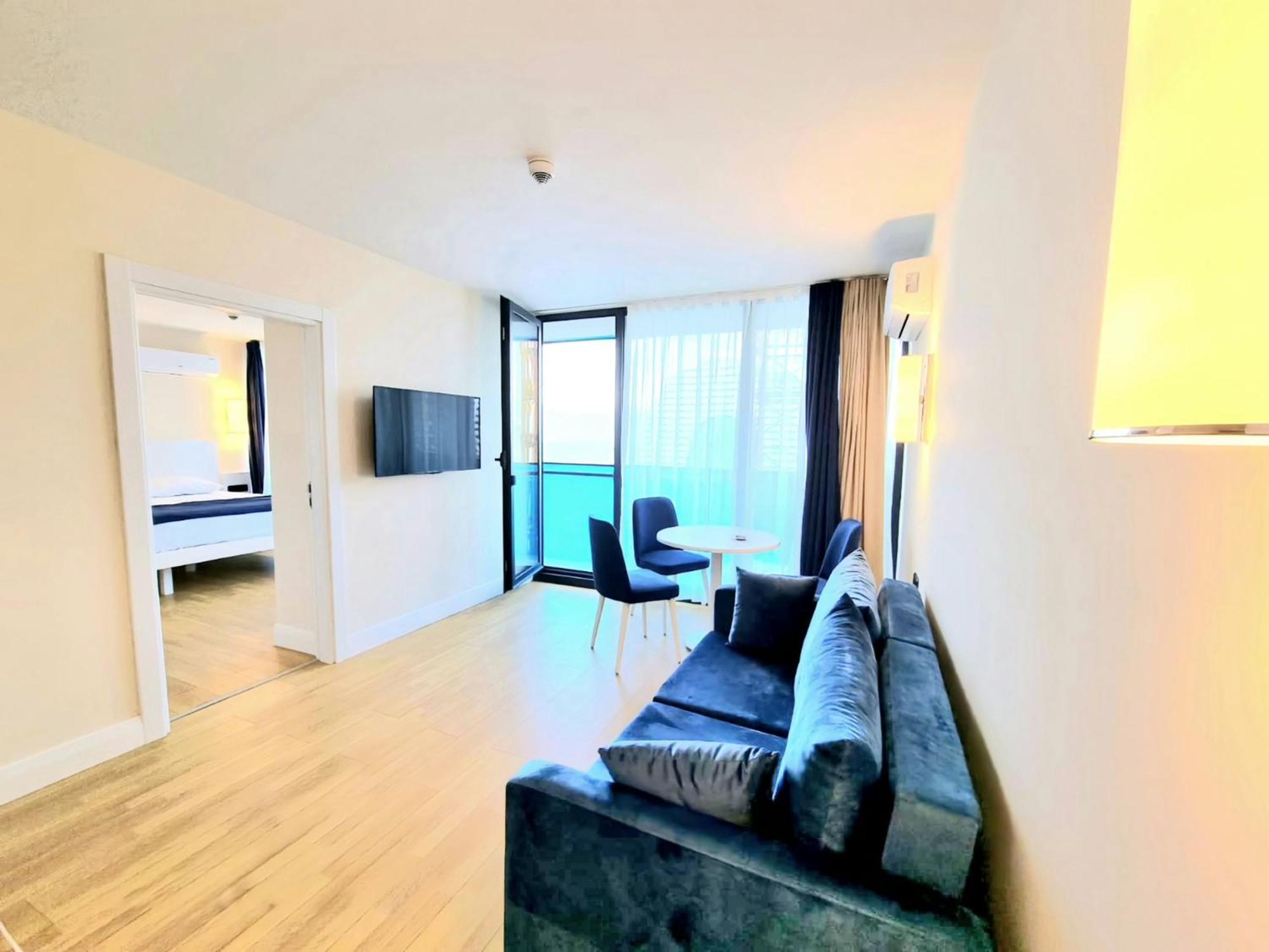 Orbi Sity Batumi Apartment Bagian luar foto