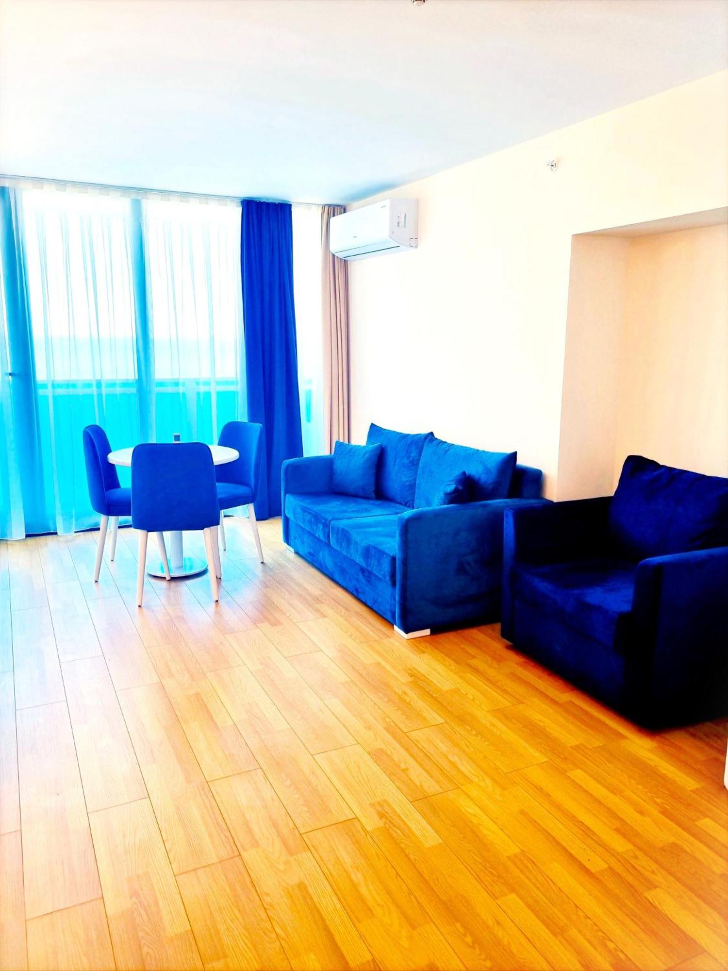 Orbi Sity Batumi Apartment Bagian luar foto
