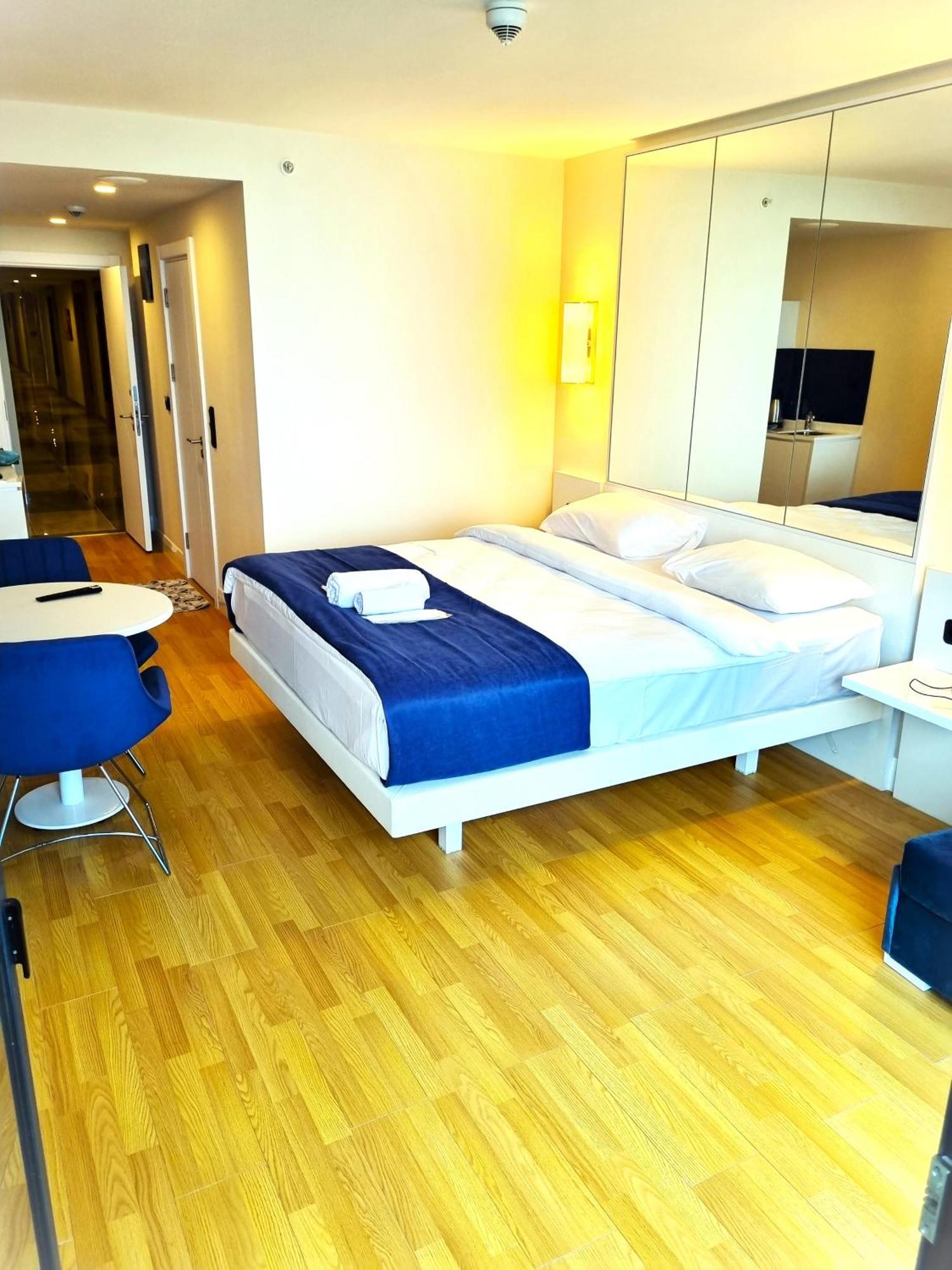 Orbi Sity Batumi Apartment Bagian luar foto