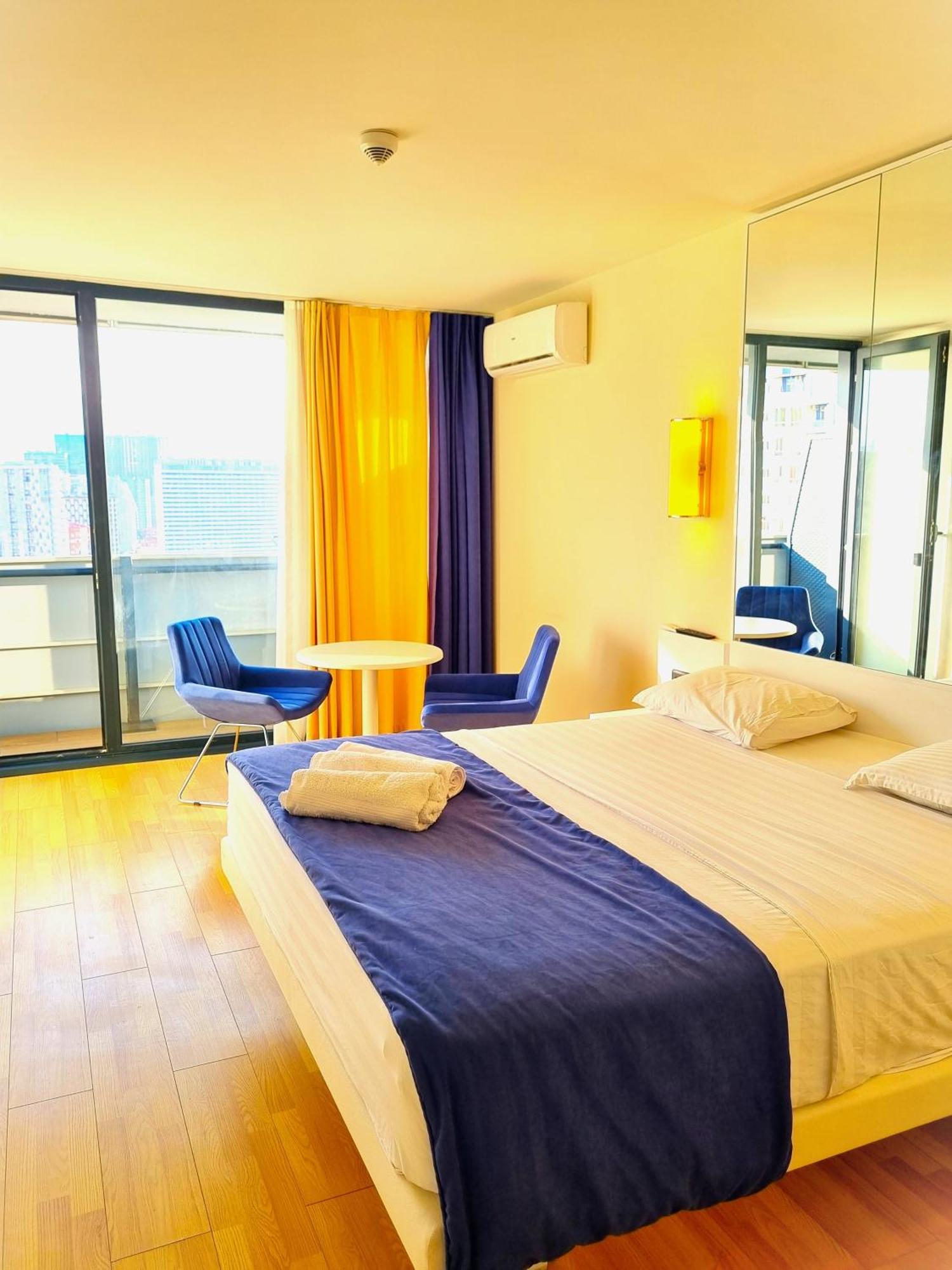 Orbi Sity Batumi Apartment Bagian luar foto